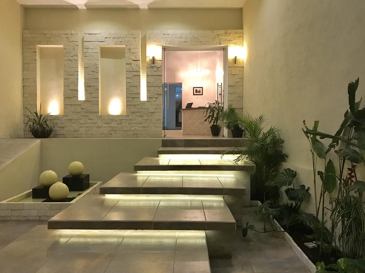 Margarett Hotel 巴利亚多利德 外观 照片